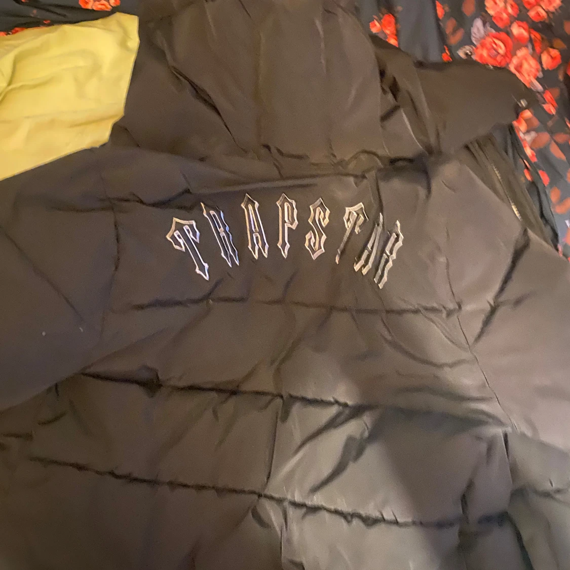 Svart pufferjacka från Trapstar - 1