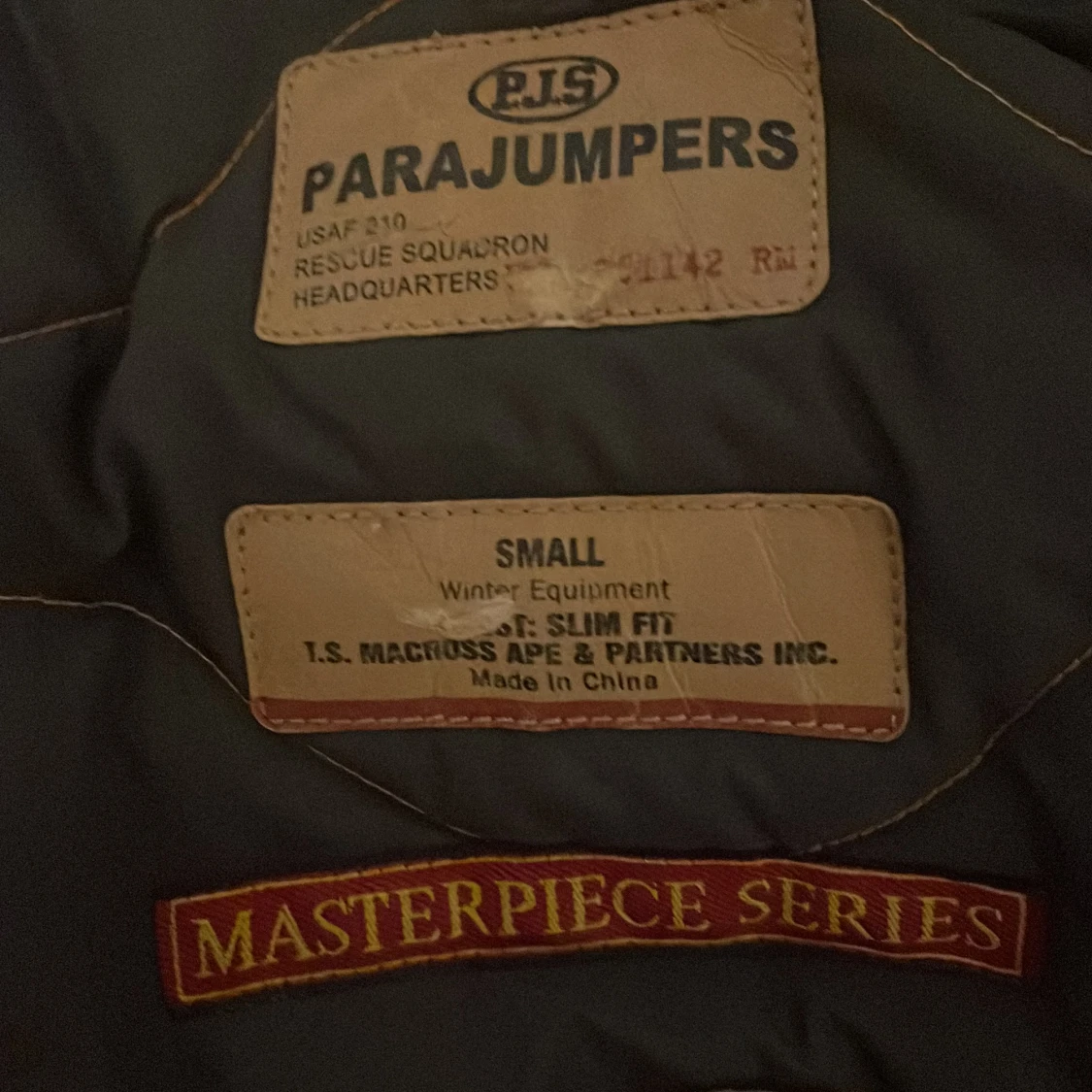 Svart vinterjacka från Parajumpers   - 1