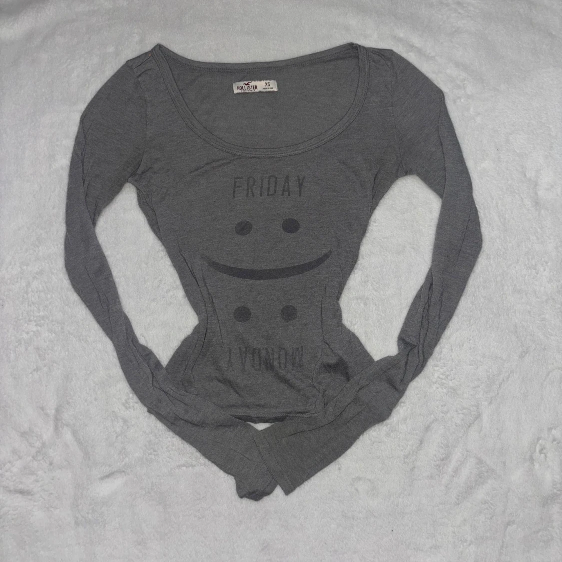 Grå långärmad topp från Hollister  - 2