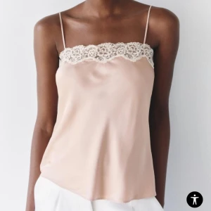 Linne - Super gulligt linne med spets storlek s, från Zara💗 ej använd prislapp sitter kvar 