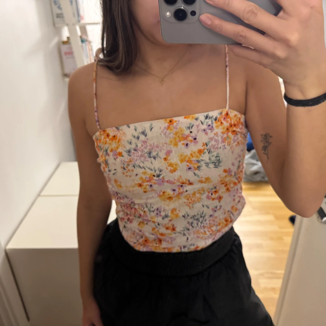 Blommig linnetopp från H&M - 2