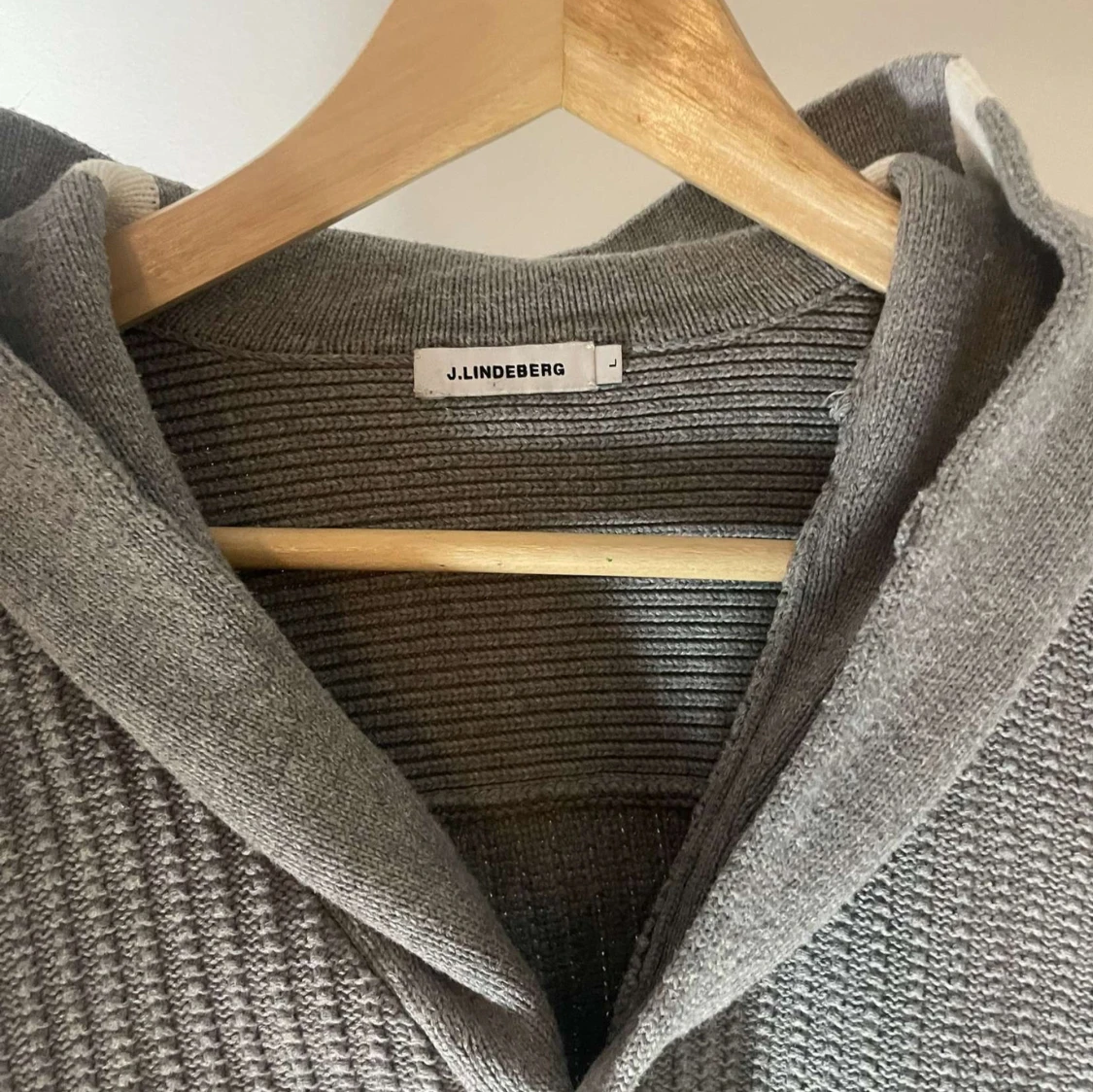 Grå kofta från J.Lindeberg - 2