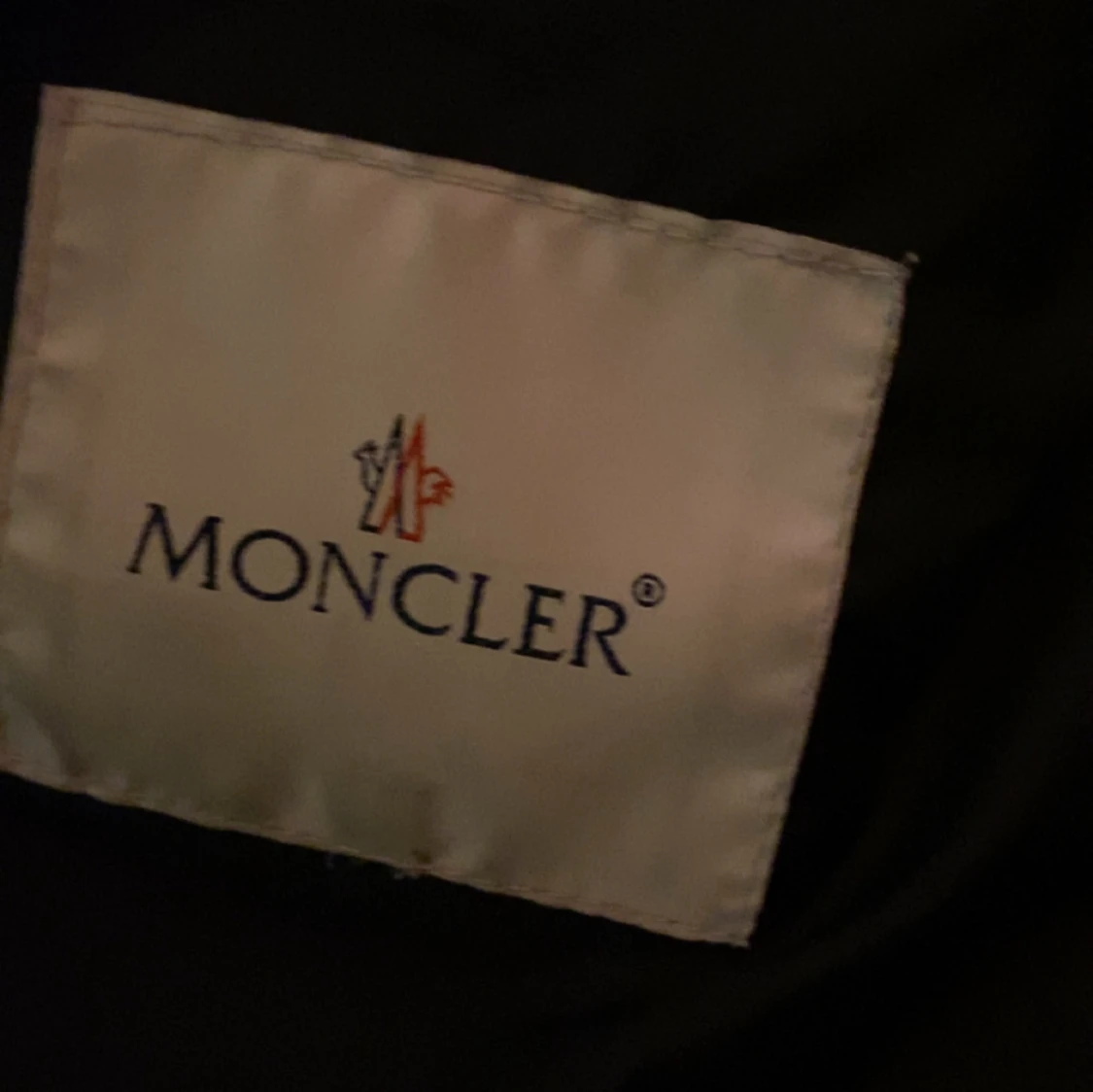Svart dunväst från Moncler  - 93