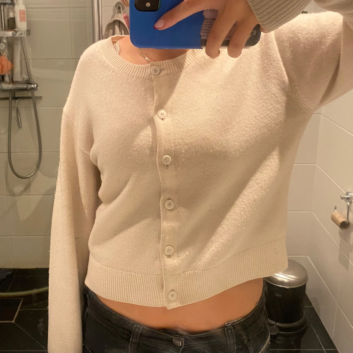 Beige kofta med knappar - 91