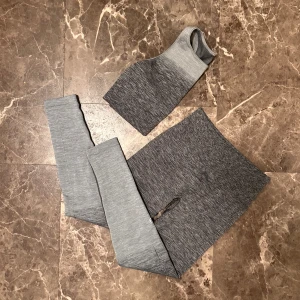 Lululemon grått set - Grått set fran Lululemon i storlek 6 Använd nagon få gång, i perfekt skick