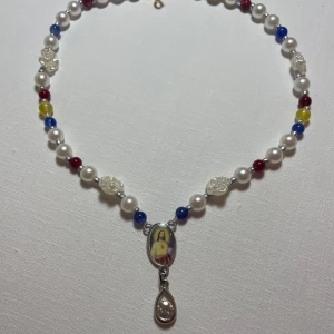 Pärlhalsband  - Justerbart, handgjort halsband i kvalitetspärlor❣️