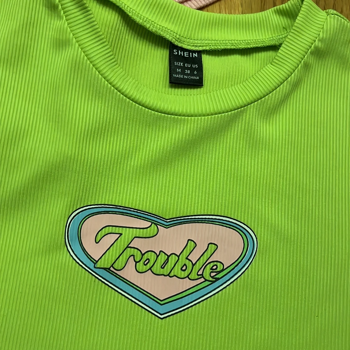 Två croppade toppar från Shein - 90