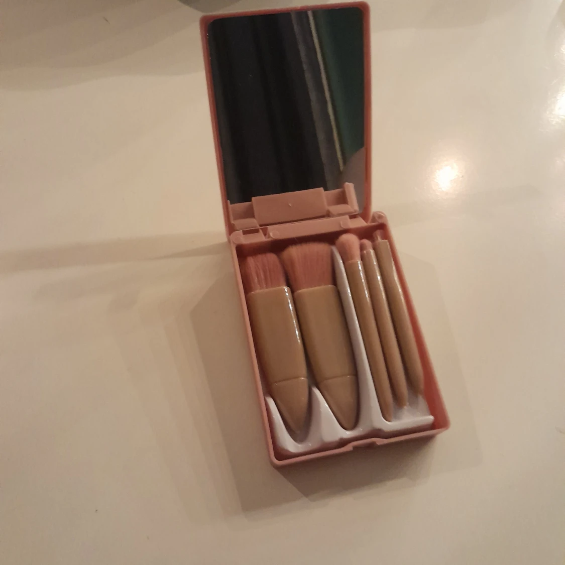 Sminkborstset i rosa etui - 92