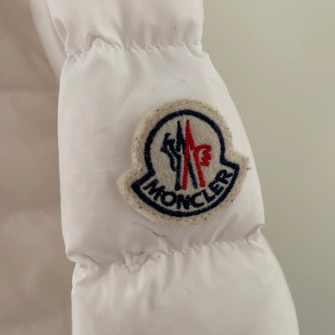 Vit dunjacka från Moncler - 92