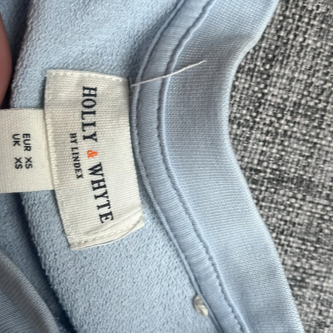 BLÅ TRÖJA MED PUFF ARMAR - 91