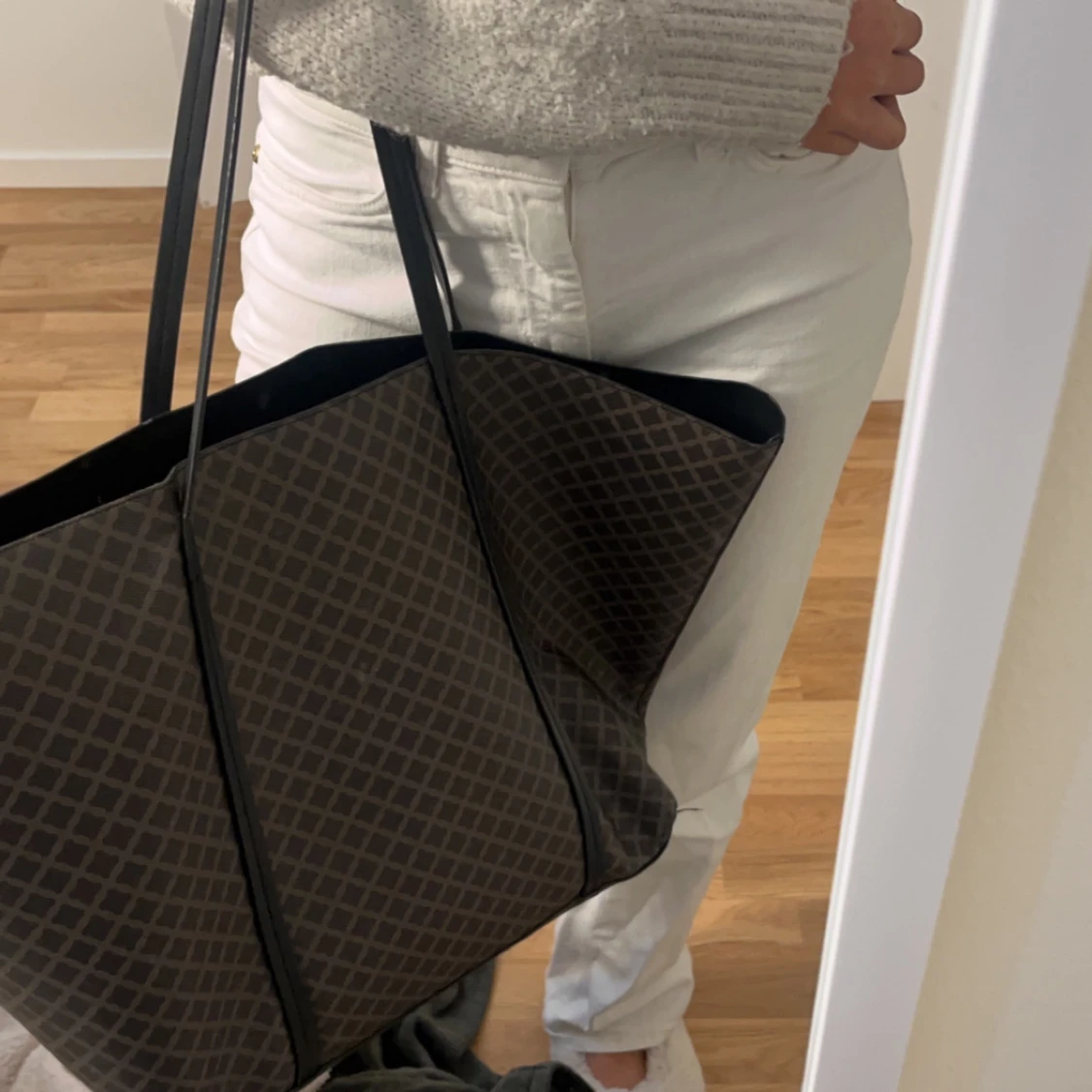 Brun rutig shoppingväska - 90