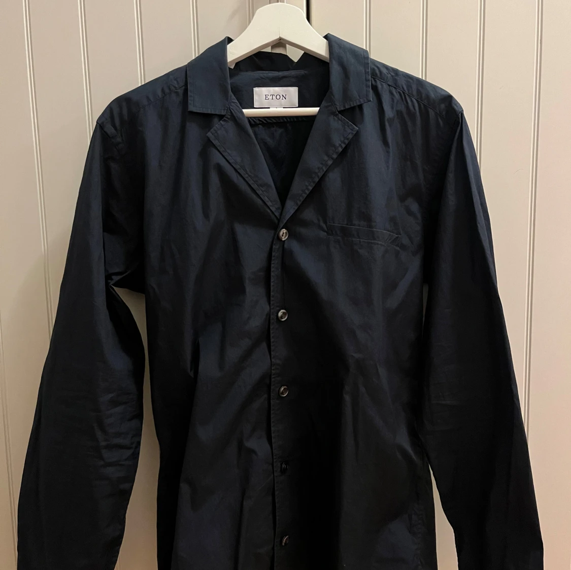 Mörkblå överskjorta 