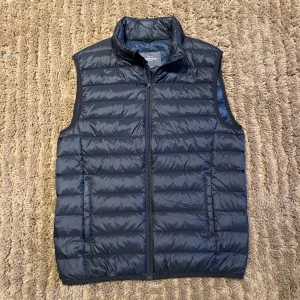 Dressman väst  - Dressman väst använd 1 gång | Stolek M | 