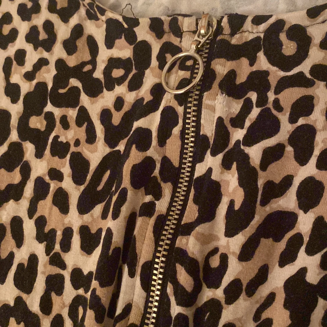 Leopardmönstrad klänning från Lindex - 92