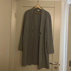 Jacka  - Nyskick, använd fåtal gånger 