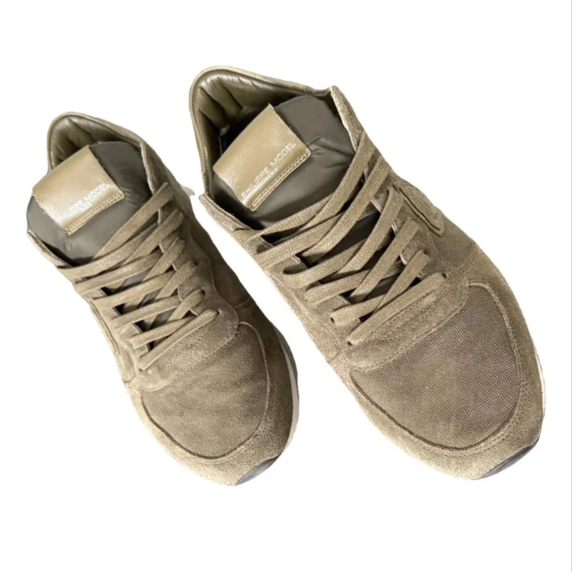 Beige sneakers från Philippe Model - 90