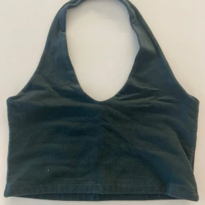 Grön topp - Säljer denna super söta gröna toppen ifrån brandy Melville
