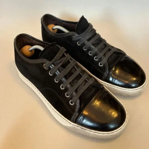 Lanvin skor - Lanvin skor storlek 41/uk6  Box ingår och påse säljs för 1950 bra skick 