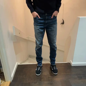 Ralph lauren jeans  - Tja säljer nu mina gamla Ralph lauren jeans. Jeansen har en riktigt cool tvätt och de är i väldigt bra skick utan några defekter. Har du några frågor eller funderingar hör av dig 