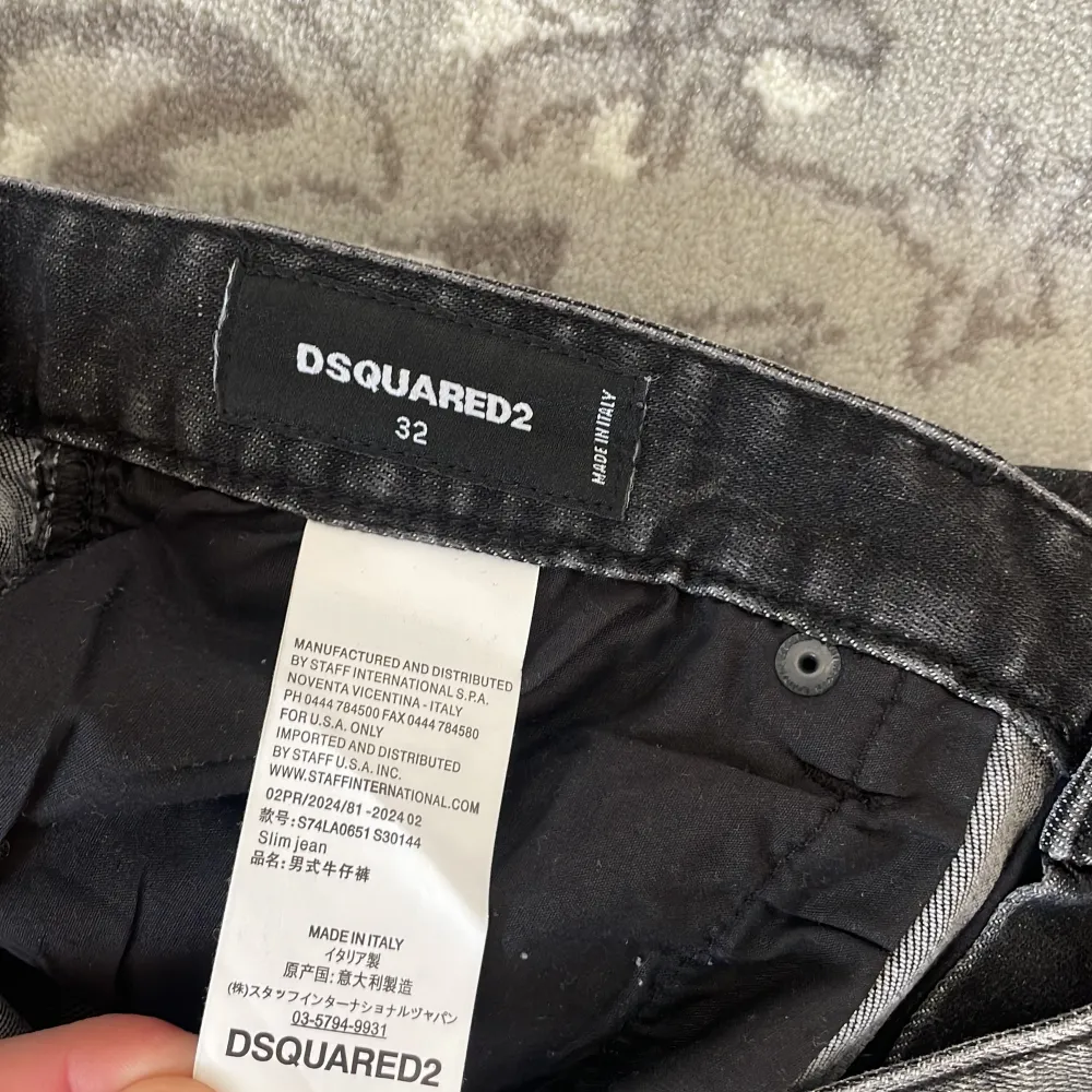 Dsquared2 jeans Helt nya Högsta kvaliten+✅ Tags och bag🏷️🛍️ Storlek 32Eu 48Italiensk. Jeans & Byxor.