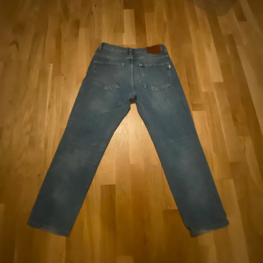 Super bra skick. Använt dem några gånger och växt ur de så kan inte ha dem längre.. Jeans & Byxor.