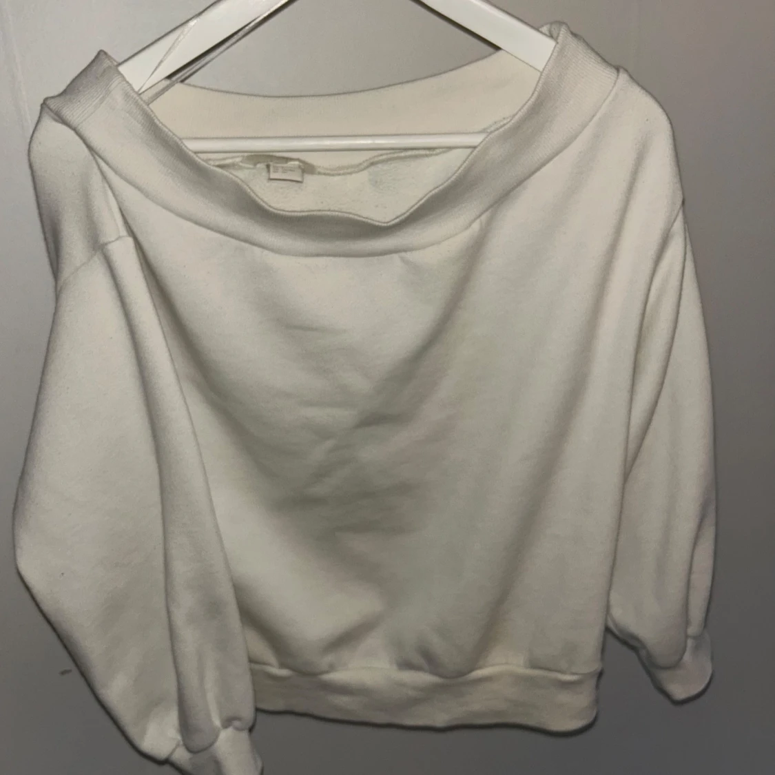 Off-shoulder topp - 90