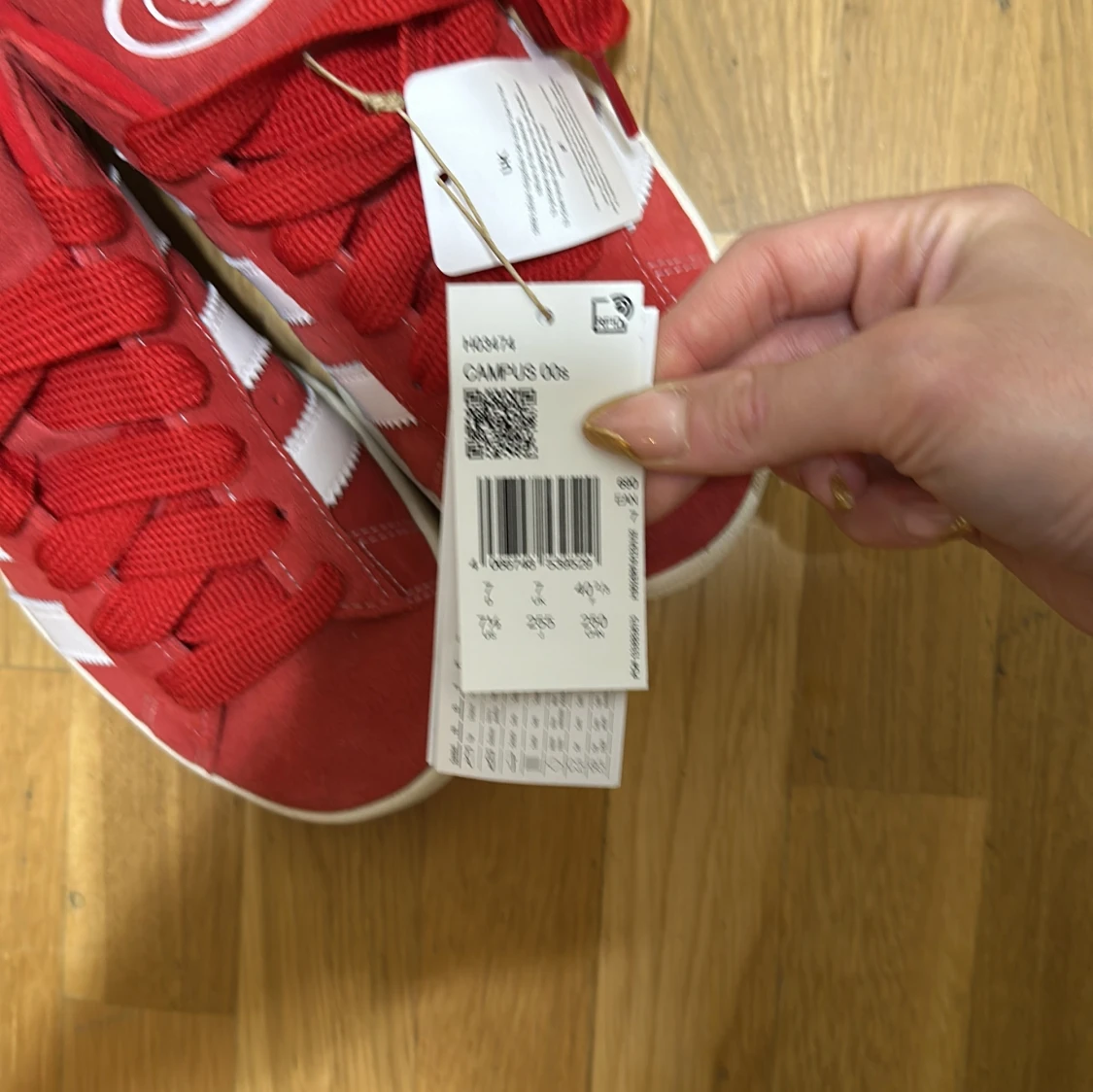 Röda Adidas Campus sneakers - 90