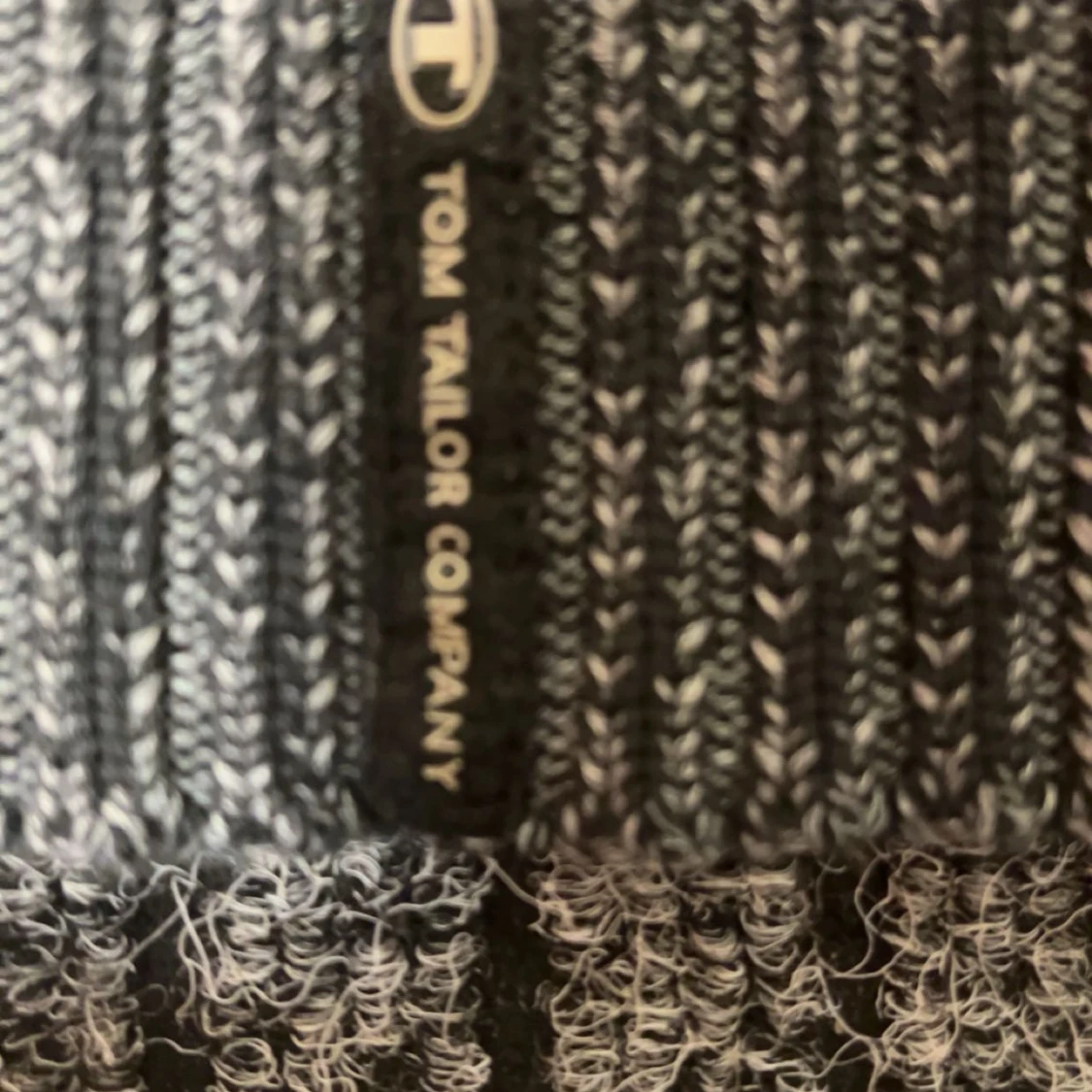 Grå stickad kofta från Tom Tailor - 91