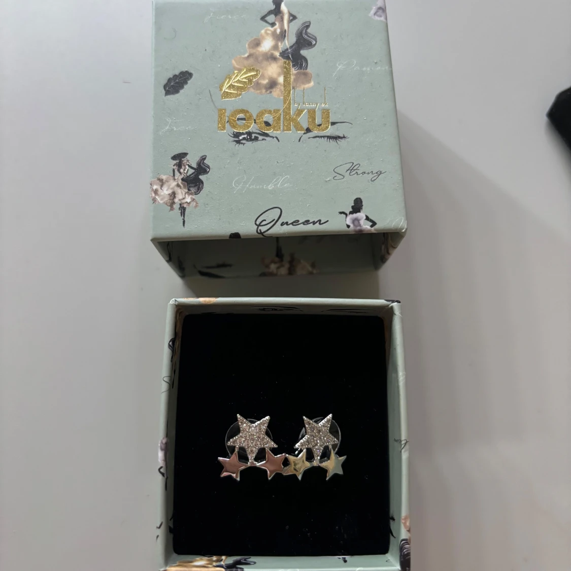 Multistar stud örhängen från ioaku 