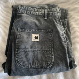 Carhartt - Säljer mina Carhartt double knee byxor. Använts några gånger. Pris går att diskutera.