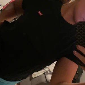 Levis tröja - Marinblå basic tröja