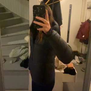 Jacka - Jacka från Sail Racing varm och skön dun jacka❤️