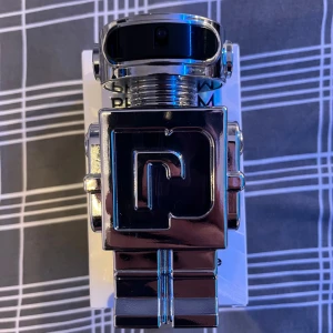 paco robanne pafym - Nästan full plaska av phantom: paco robanne.  Tveka inte på att skriva om du undrar över något😁 
