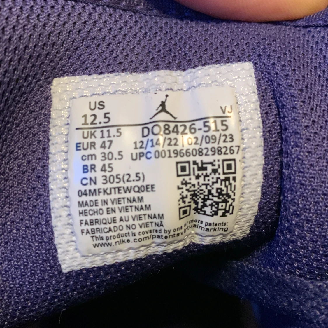 Jordan 1 mid blueberry - 92