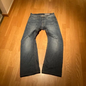 Bootcut jeans - Clean bootcut jeans. Bra tillstånd. Skriv vid frågor mm