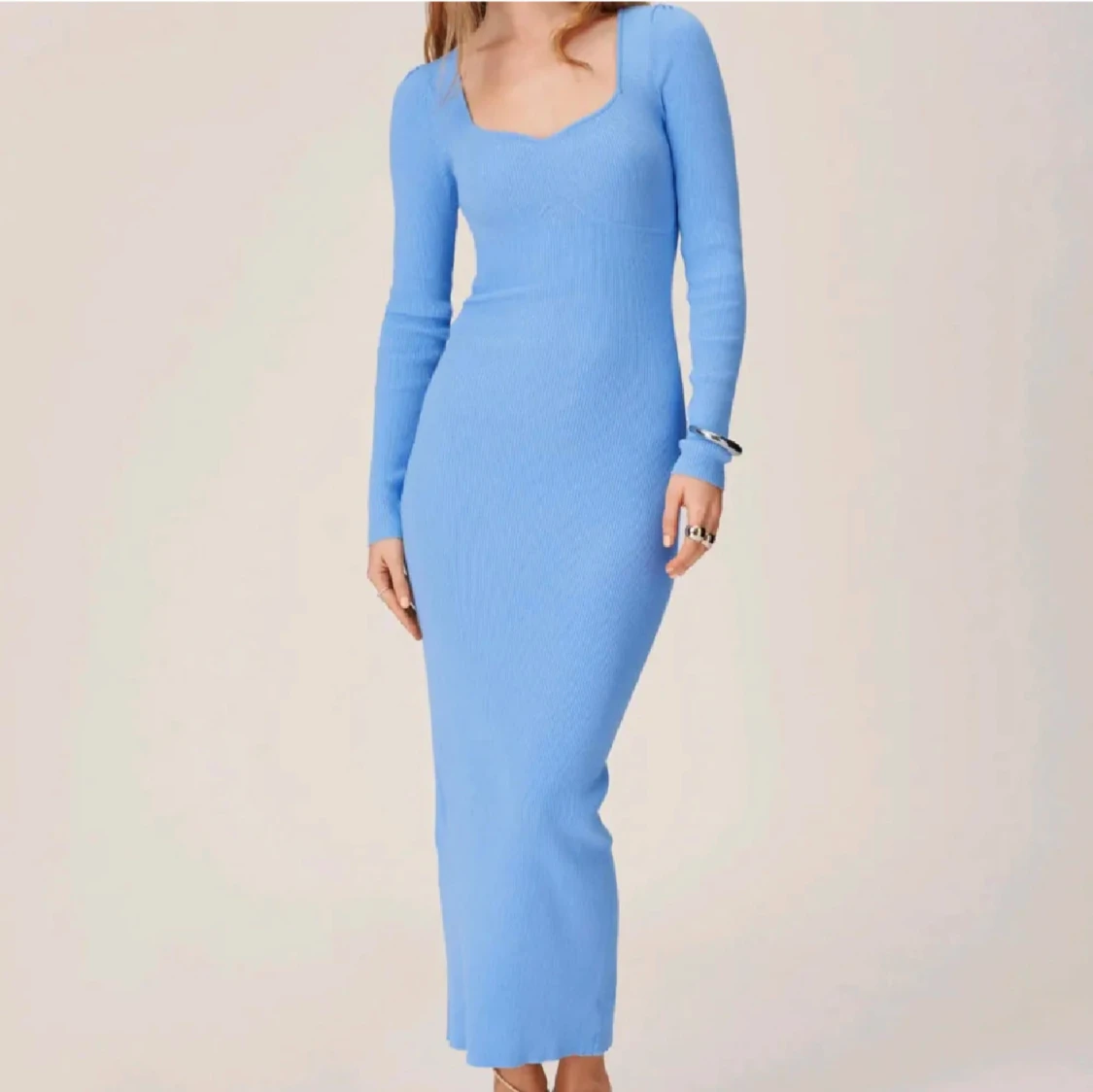 Ljusblå ribbad långklänning