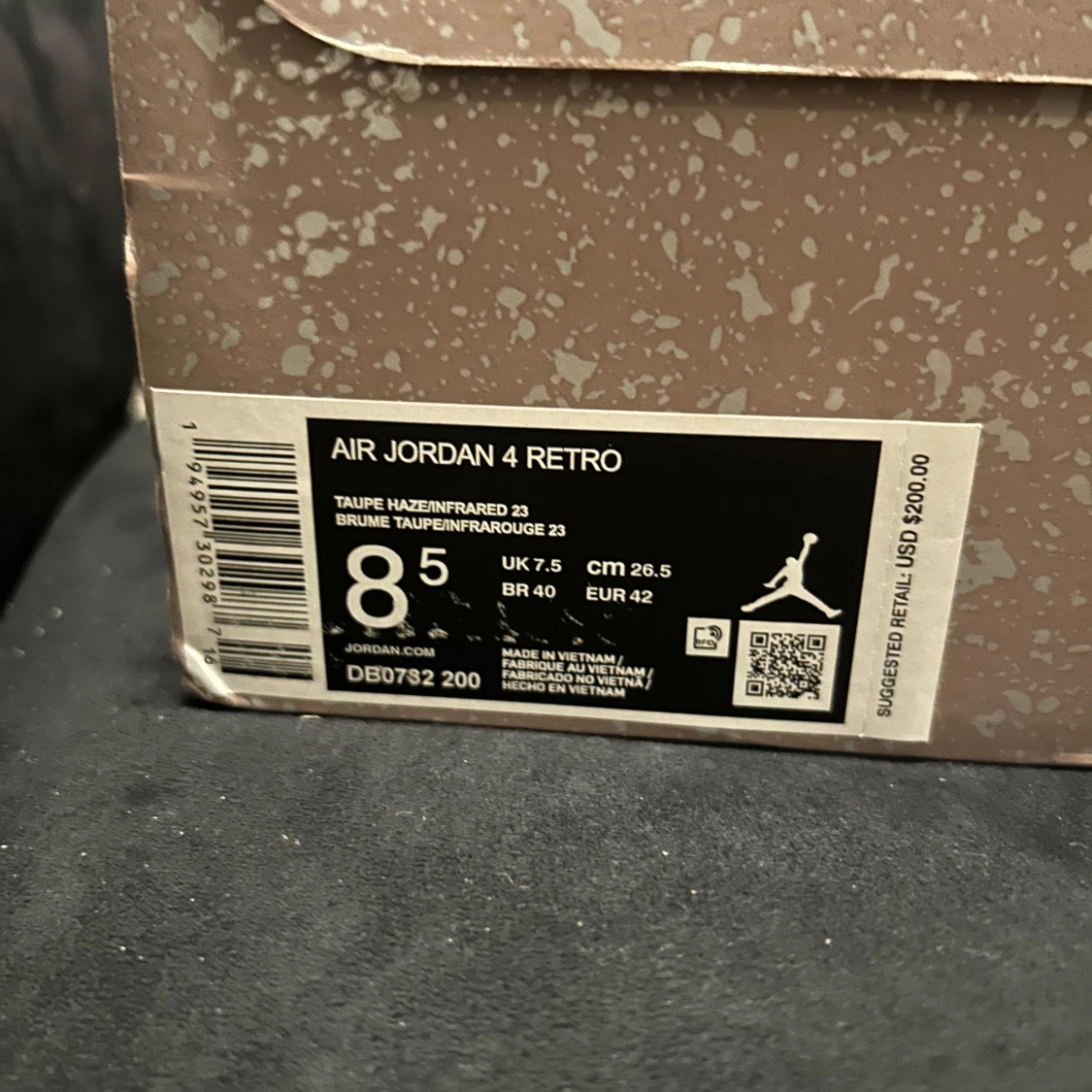 Bruna Nike Air Jordans med svarta detaljer - 4