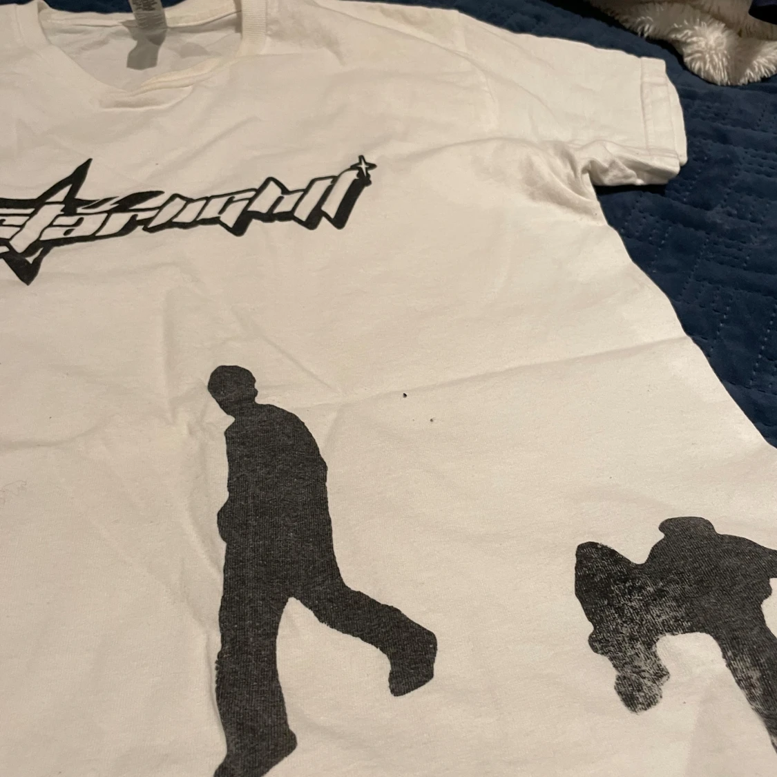 Vit t-shirt med tryck - 2