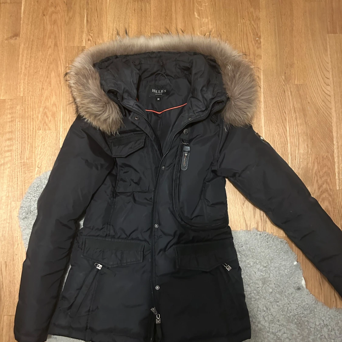 Hollies jacka  - 90