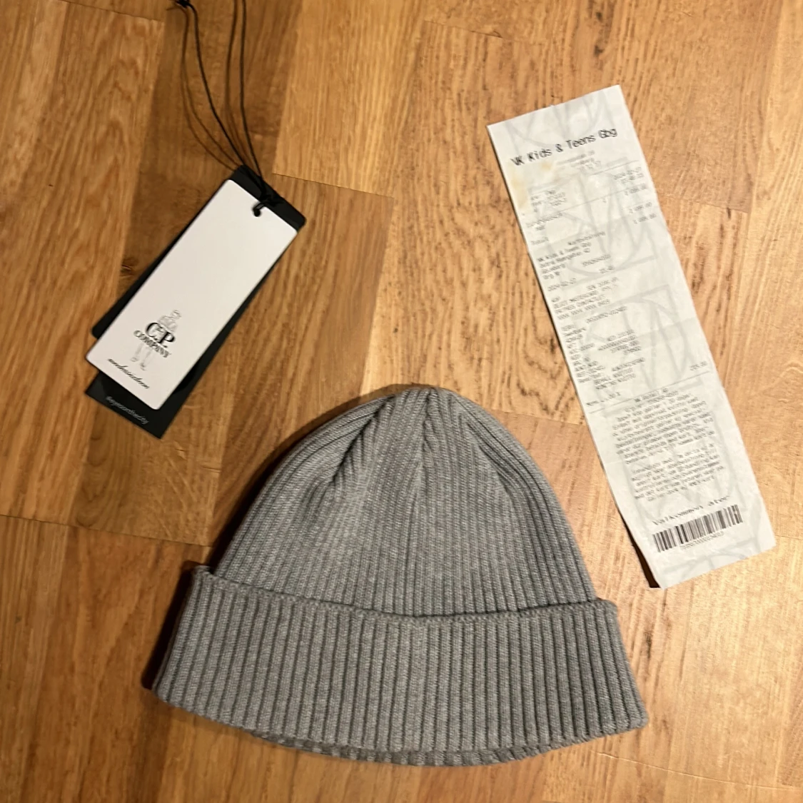 Grå mössa från C.P. Company - 91