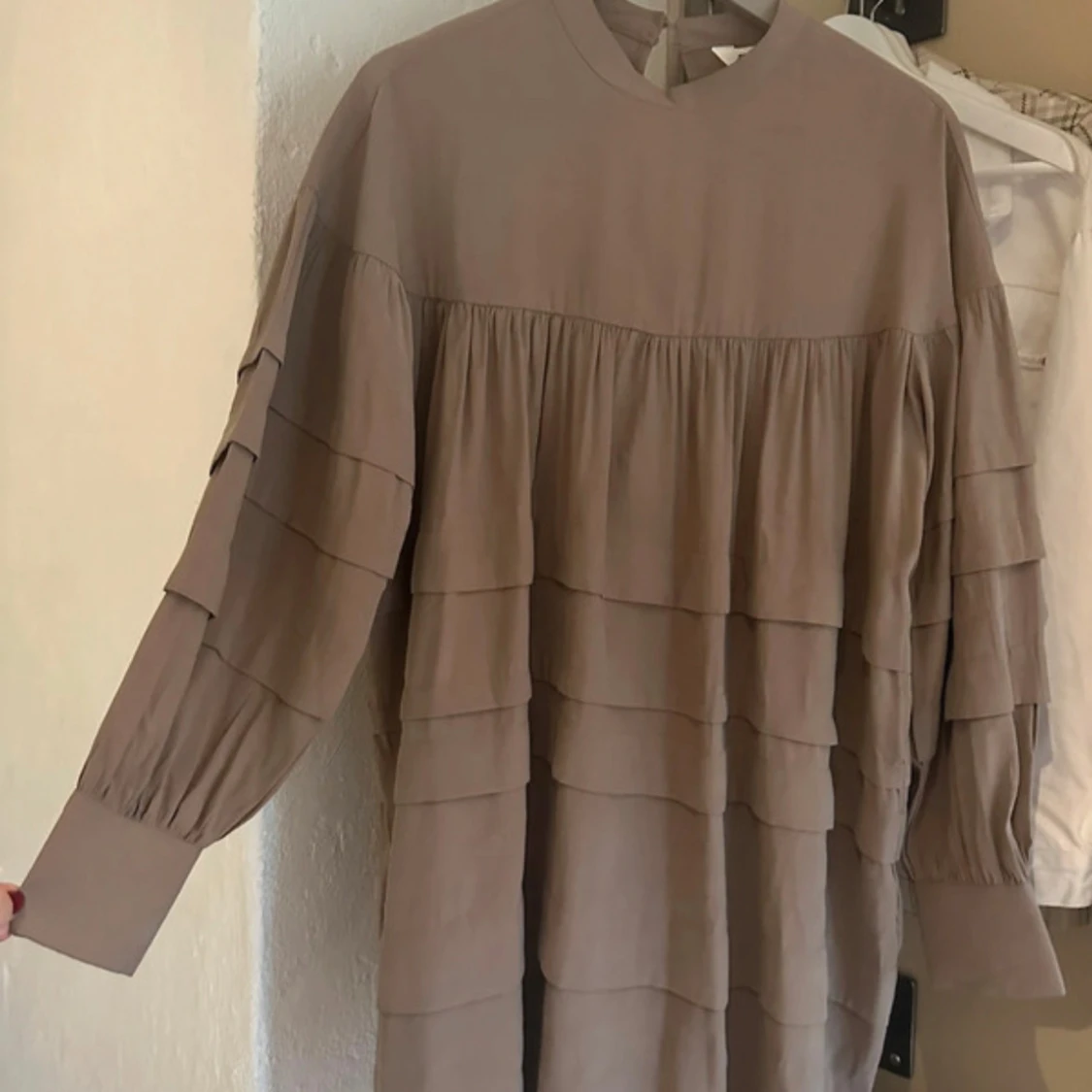 klänning i mocka imitation - 90