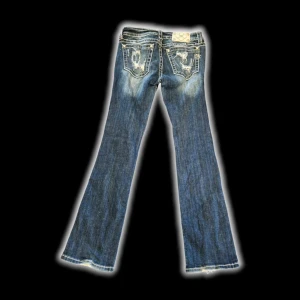 MISSME BOOTCUT JEANS - Bootcut missme jeans! Bara att skriva vid intresse :)