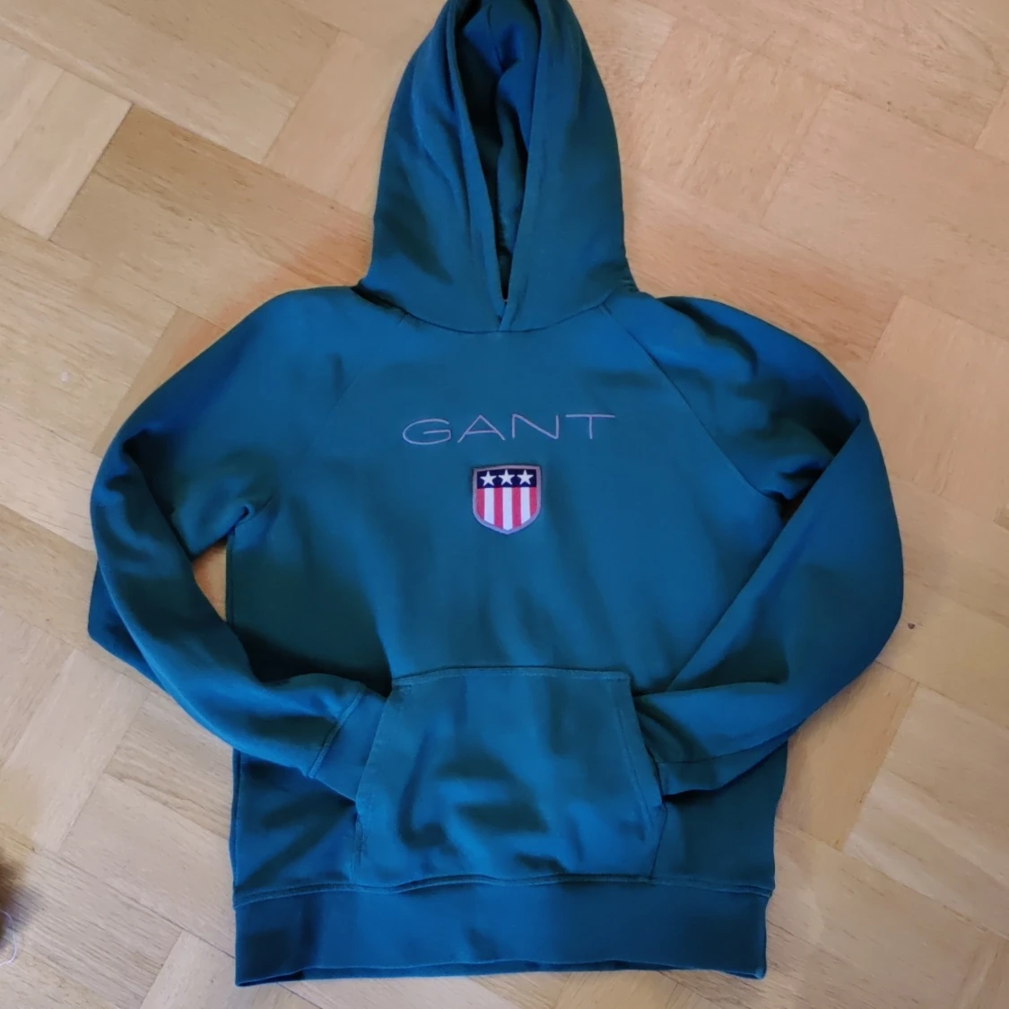 Grön hoodie från GANT