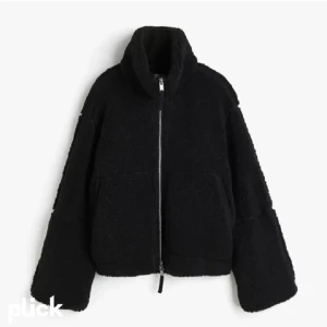Teddyjacka  - Helt ny teddyjacka med lapp kvar! Slutsåld på H&M hemsida ❤️