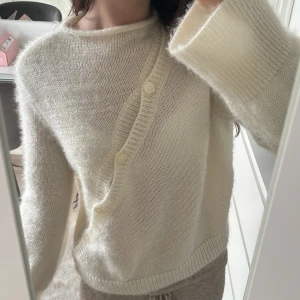 Snedskuren kofta  - Jättefin o trendig snedskuren kofta💕💕💕💕