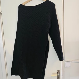 Klänning - En-arms Klänning 