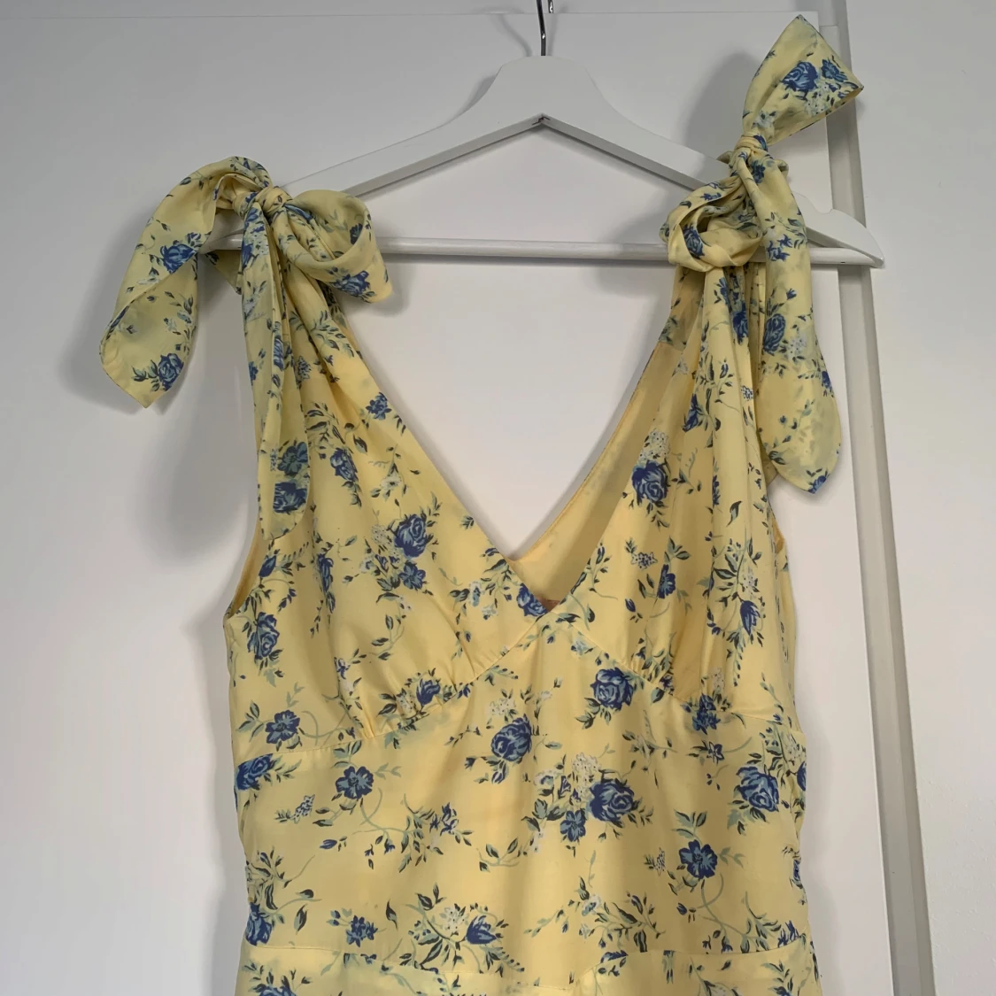 Blommig klänning Elsa Hosk/Bik Bok - 90