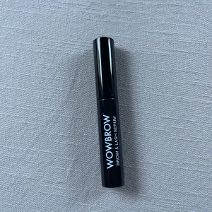 Lashserum från WOWBROW  - Lashserum från WOWBROW. Testad under en vecka, men jag är tyvärr allergisk. 