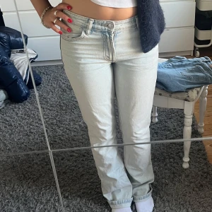 Lågmidjade zara jeans - Galet snygga jeans i toppenskick!