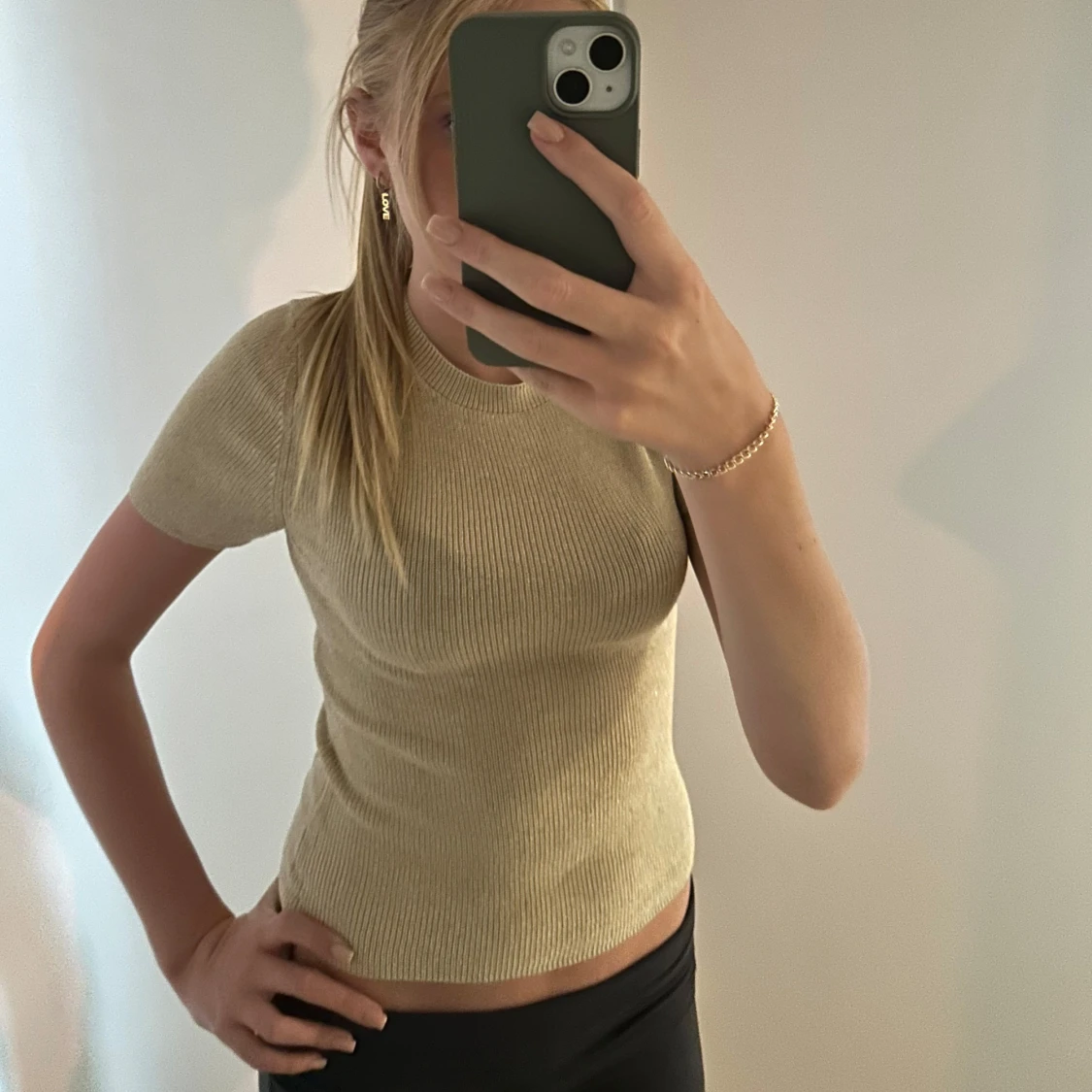 Glittrig guld topp - 90